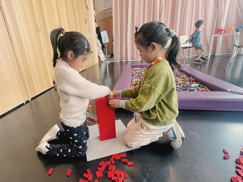 Imagination Station Holiday Brick School